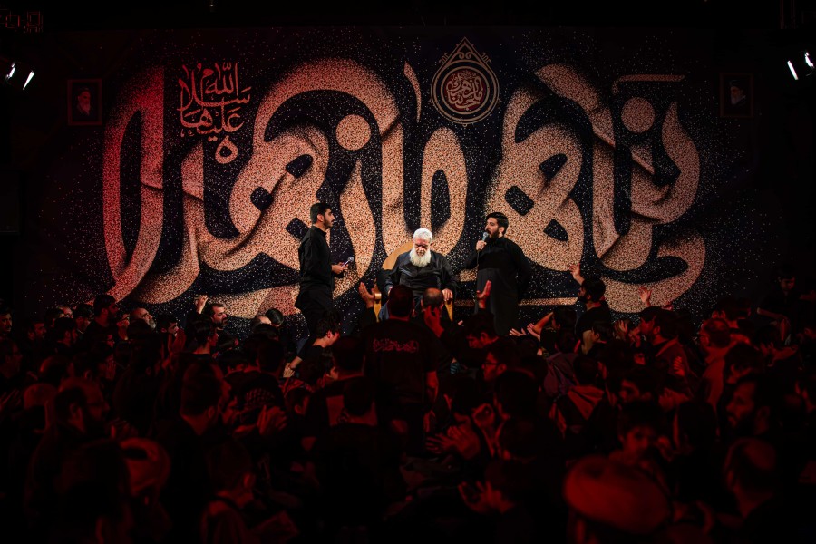 تصاویر شب سوم برنامه عزاداری شهادت حضرت زهرا(س) 3 آذر 1404